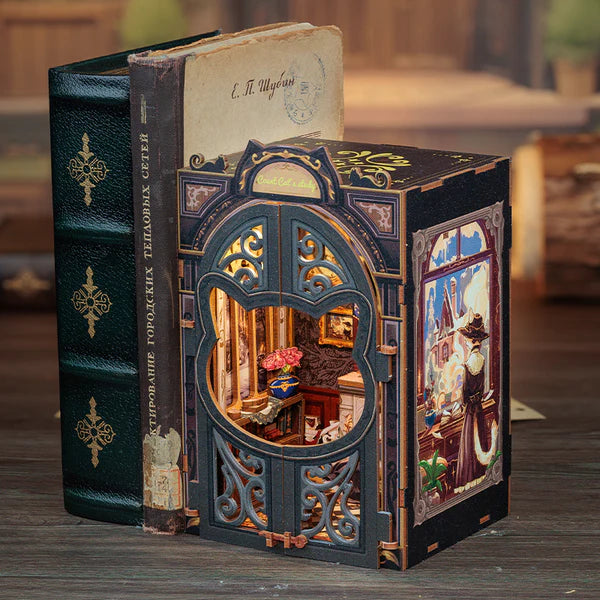 DIY Book Nook Kit|Count Cat's Study